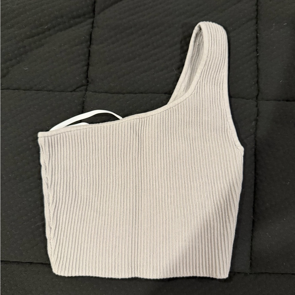 Aritzia Babaton Ribbed One-Shoulder Crop Top